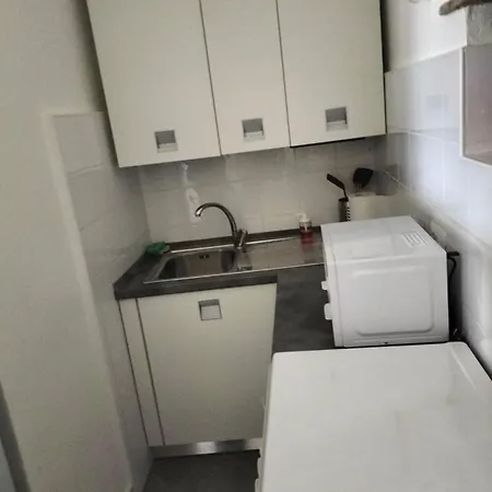 Casa Elisa E Casa Giuliana A * 巴达卢科