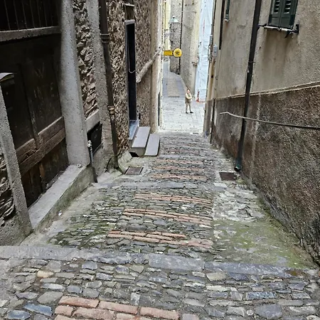 Casa Elisa E Casa Giuliana A * Badalucco
