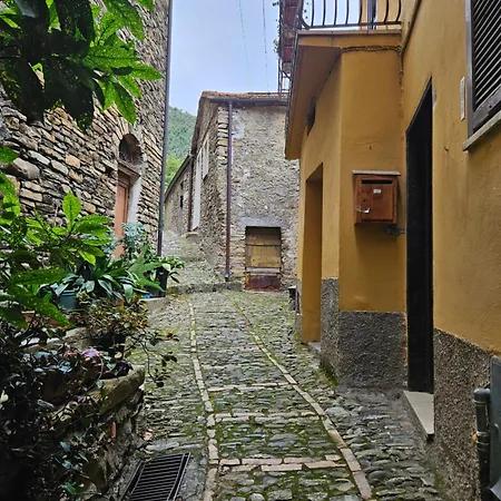 Casa Elisa E Casa Giuliana A Apartment Badalucco